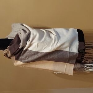 H&M Cozy Scarf